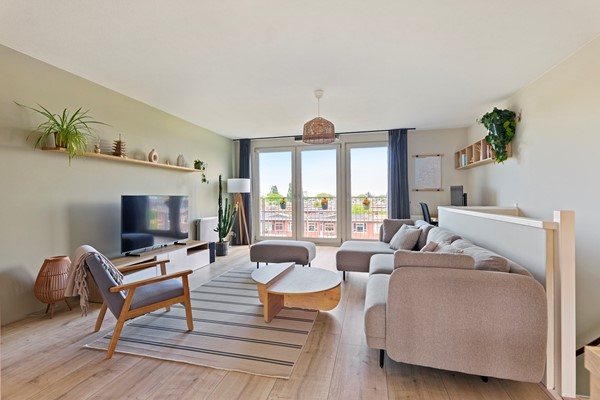 Medium property photo - Bos en Lommerplein 46, 1055 EK Amsterdam